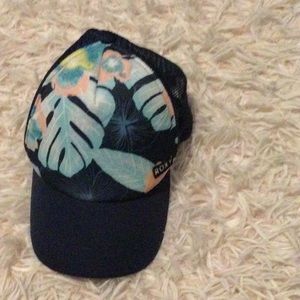 Roxy snap back hat